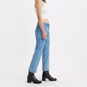 Levi’s Wedgie Straight Fit Women’s Jeans